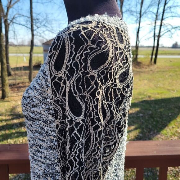 Anthropologie Escio Women's Black Ivory Long Lace Sleeve Wide Neck Sweater Sz S - Picture 10 of 16